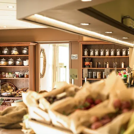 Tourist Boutique 3* Argostoli (Kefalonia)